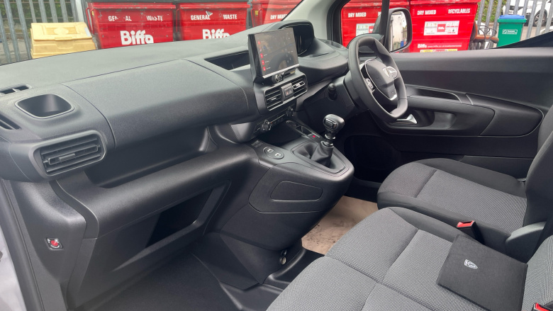 Peugeot Partner Long Diesel 1.5 BlueHDi 100 Professional Plus Van